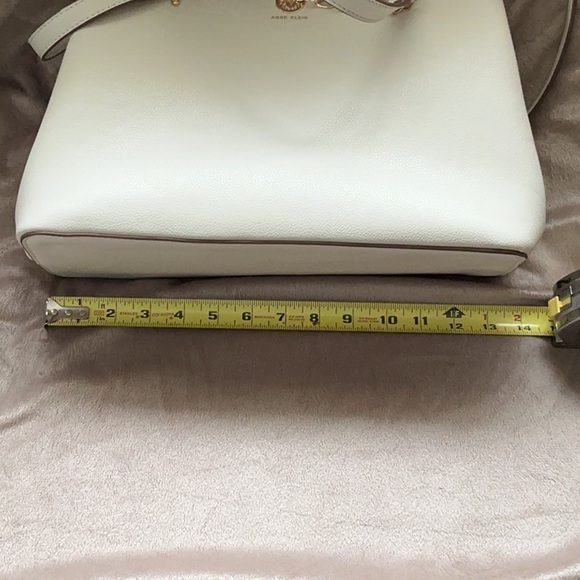Anne Klein Off White and Gold Shoulder Bag with Chain Details Like New! - Picture 12 of 14